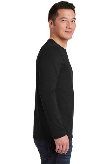 Black Gildan Softstyle Long Sleeve T-Shirt. 64400 plain