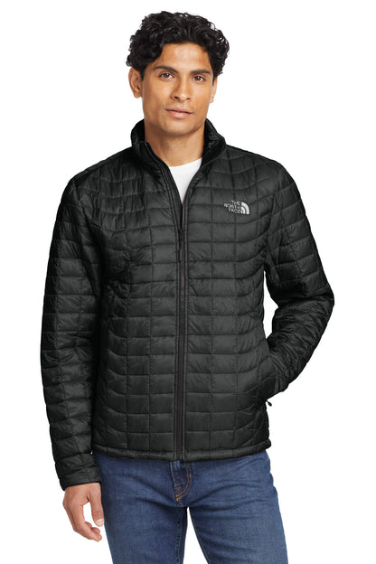 Front View of TNFMatteBk The North Face ThermoBall Trekker Jacket. NF0A3LH2 plain