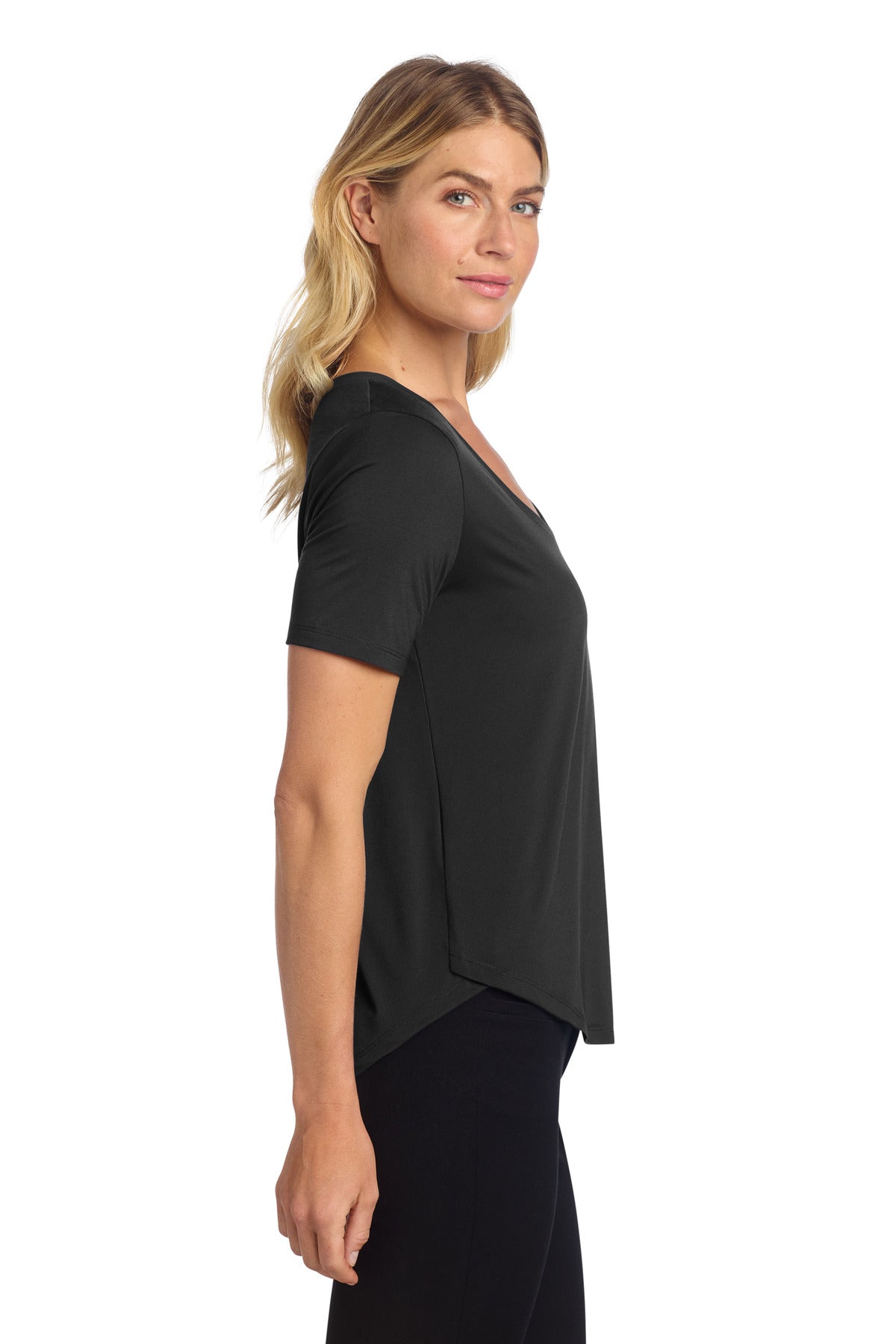 Right View of DeepBlack Mercer+Mettle Women's Stretch Jersey Relaxed Scoop MM1017 plain